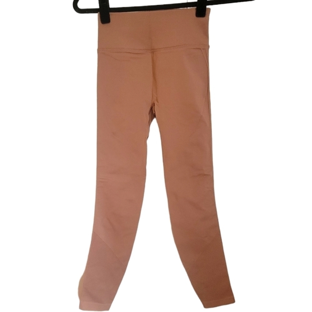 Lululemon Tan Leggings Womens size 2